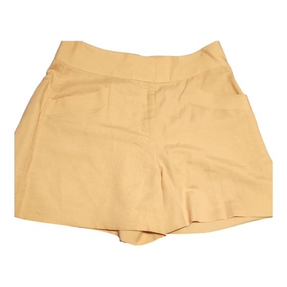 Club Monaco Women's Blush Shorts - Picture 7 of 7